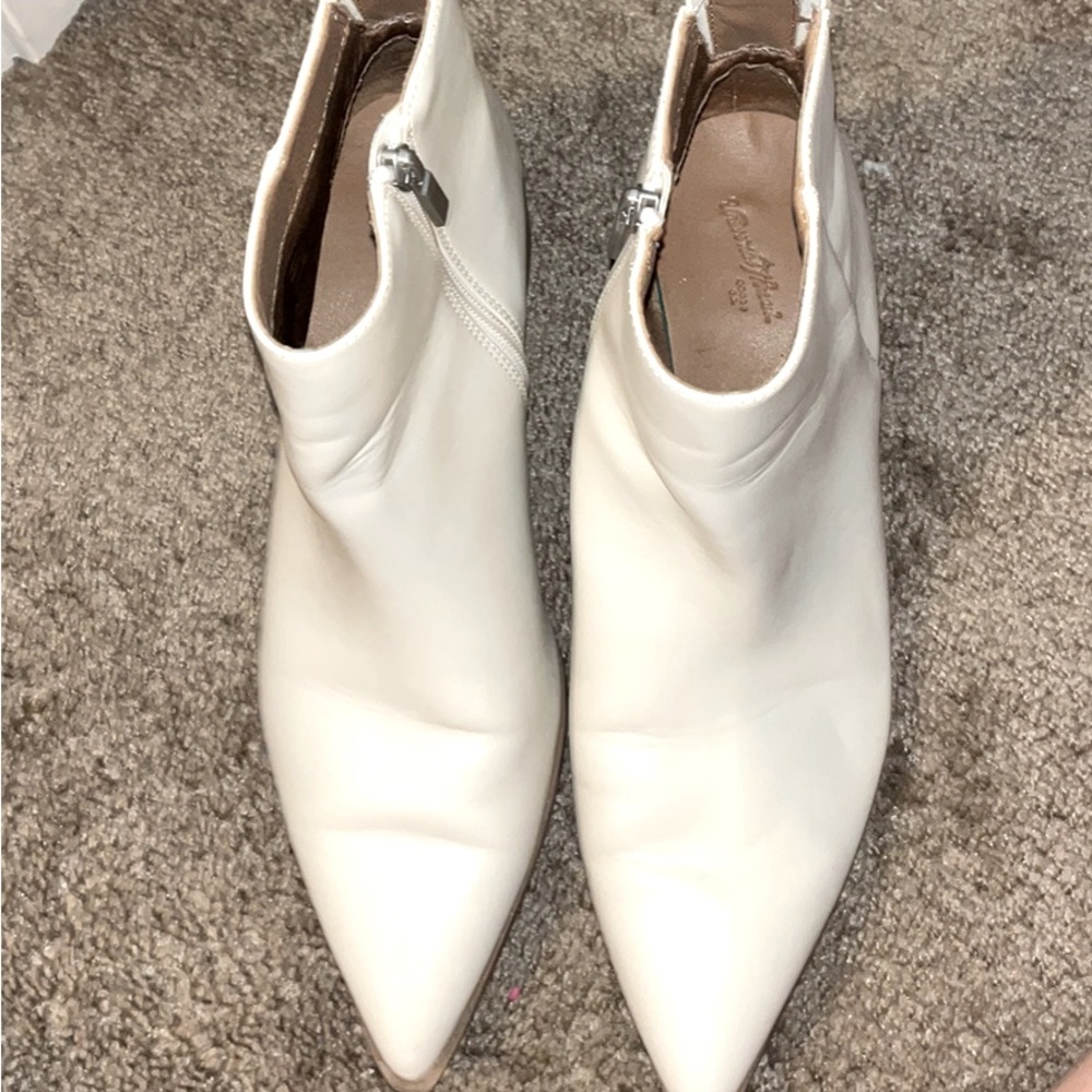 heeled booties!!